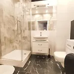 Szafrana 5b By Homeprime Apartment Krakau