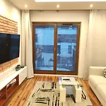 Szafrana 5b By Homeprime Krasków